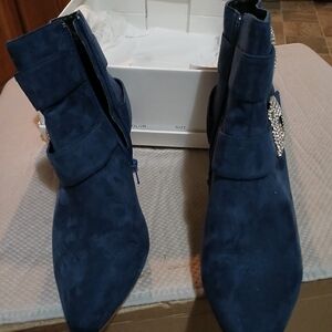 Asgro Blue Suede Boots Zips On Side With Rhinestone Size 10m Excellent Condition